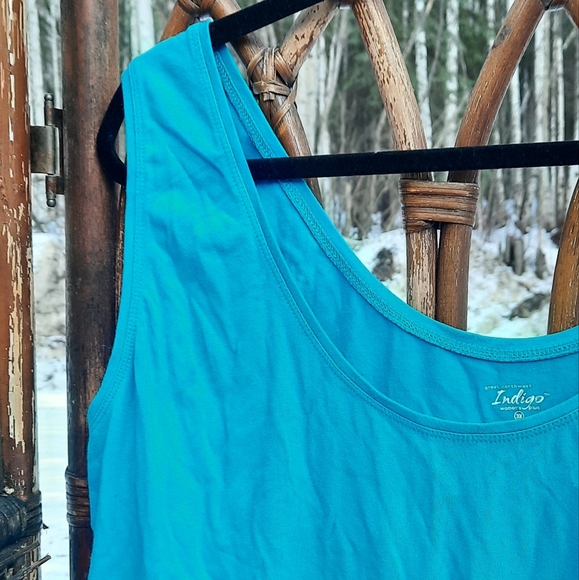๐3/15 ๐๏ธ Indigo Turquoise Tank Top - Picture 2 of 7